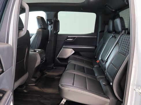 Used 2024 GMC Sierra EV Denali image 26