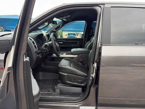 New 2026 RAM 2500 Laramie AWD/4WD image 11