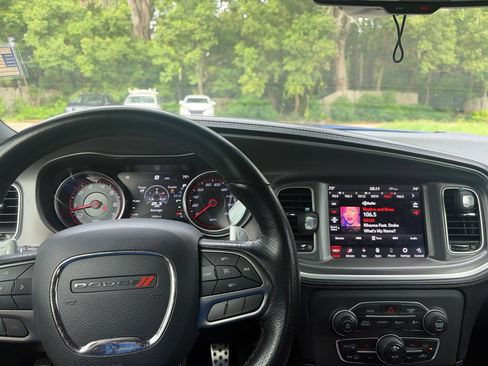 Used 2021 Dodge Charger Scat Pack RWD image 12