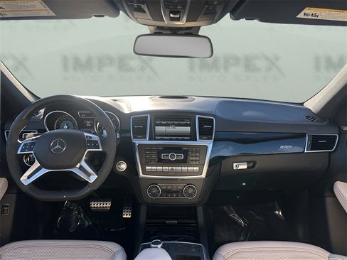 Used 2015 Mercedes-Benz ML 63 AMG 4MATIC image 13