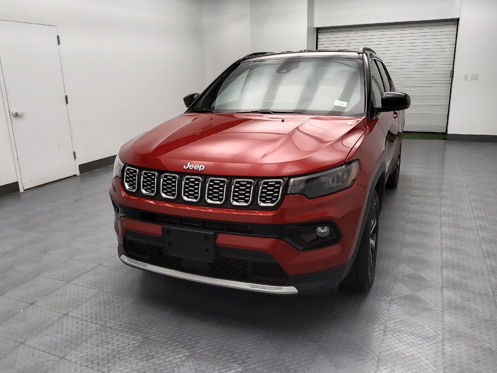 Used 2025 Jeep Compass Limited AWD/4WD image 15
