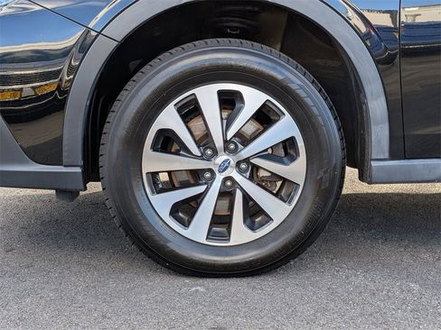 Used 2020 Subaru Outback Premium image 28