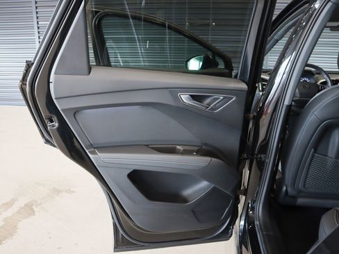 Certified 2024 Audi Q4 e-tron Premium Plus image 24