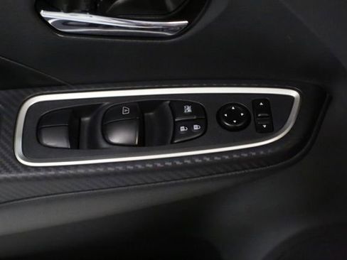 Certified 2025 Nissan Versa SR w/ Trunk Package image 12