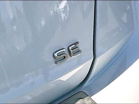 Used 2024 Volkswagen Jetta SE FWD image 23