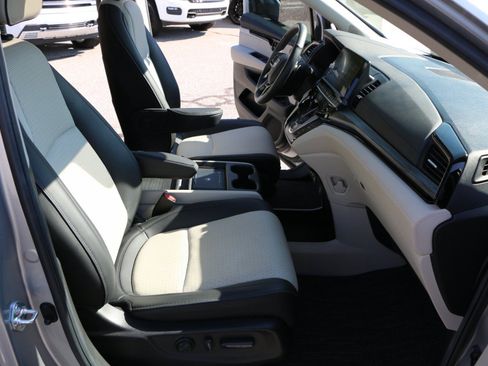 Used 2025 Honda Odyssey Elite image 29