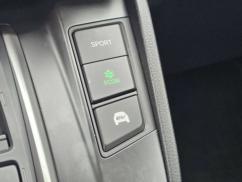 Certified 2022 Honda CR-V Touring image 30
