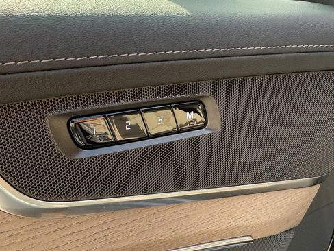 New 2026 Volvo XC90 B6 Plus w/ Protection Package image 10