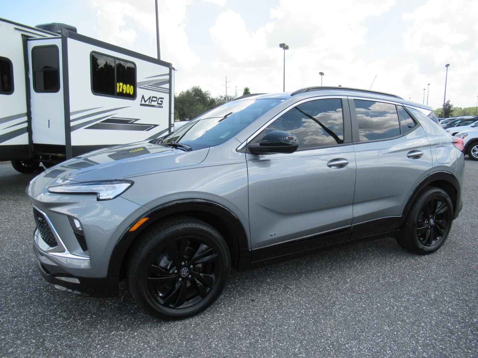 Used 2026 Buick Encore GX Sport Touring w/ Comfort Package FWD image 4