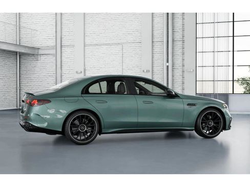 New 2026 Mercedes-Benz E 53 AMG e 4MATIC Sedan image 17
