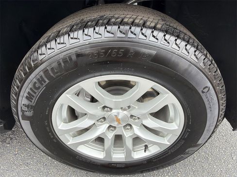 Used 2024 Chevrolet Suburban LS w/ Driver Alert Package image 12