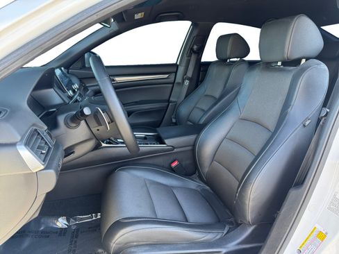 Used 2021 Honda Accord Sport image 9