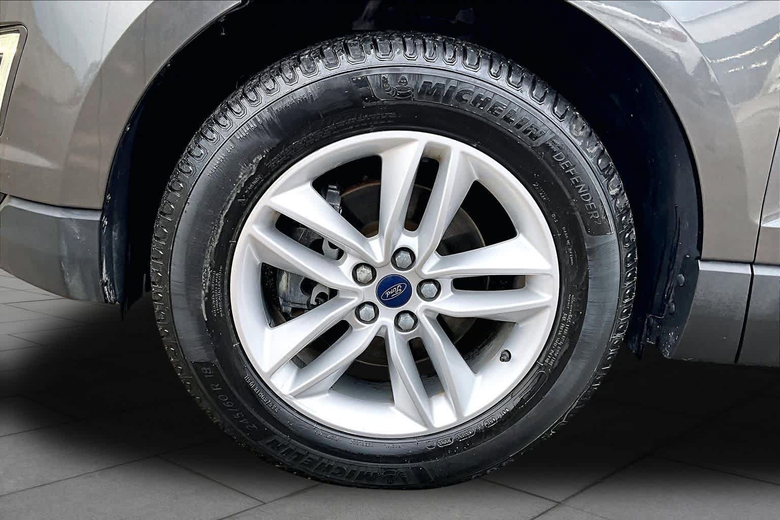 Used 2015 Ford Edge SEL w/ Equipment Group 201A FWD image 13