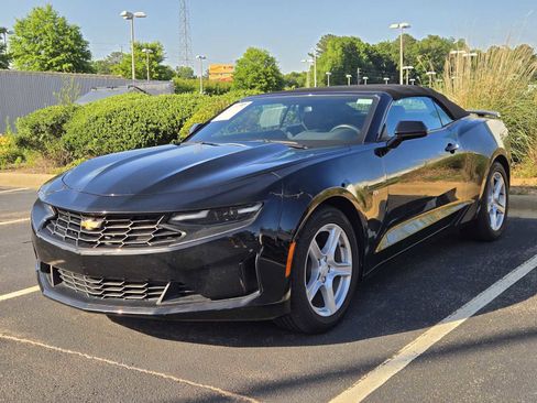 Used 2023 Chevrolet Camaro LT RWD image 3