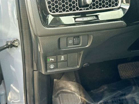 Used 2024 Honda Civic Touring image 10