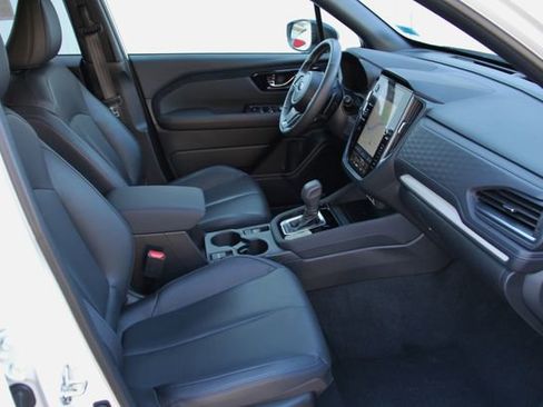 Certified 2025 Subaru Forester Limited image 36