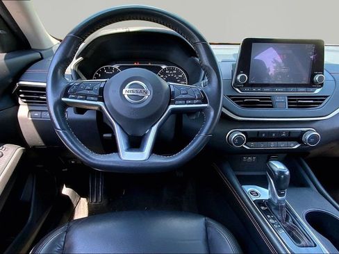 Used 2021 Nissan Altima 2.5 SR AWD/4WD image 8