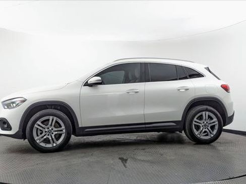 Used 2022 Mercedes-Benz GLA 250 w/ Premium Package image 3