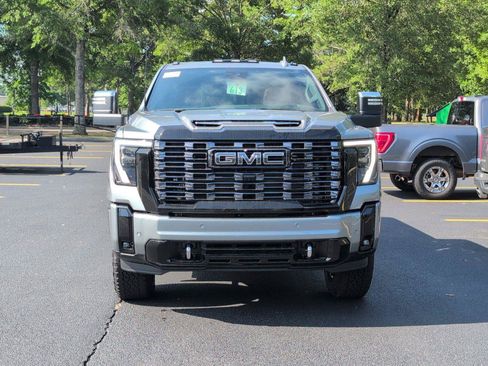 New 2026 GMC Sierra 2500 Denali Ultimate AWD/4WD image 9