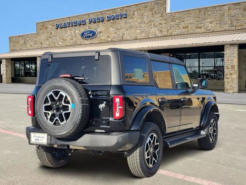 New 2026 Ford Bronco Outer Banks image 5