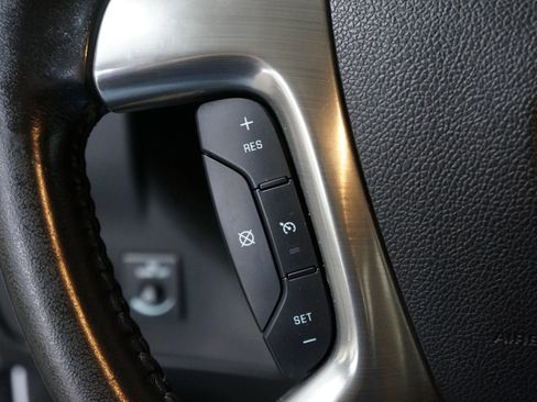 Used 2019 GMC Savana 2500 Extended Van 3D w/ Driver Convenience Package image 16