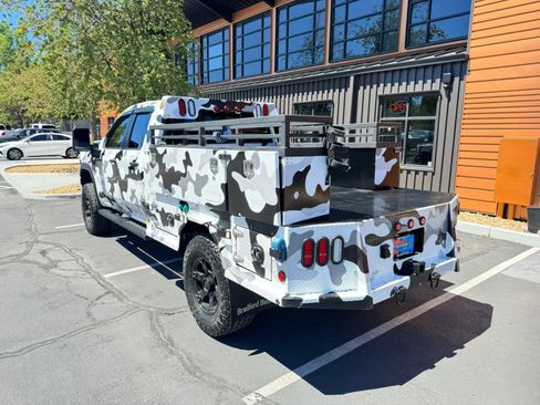Used 2022 GMC Sierra 3500 Pro w/ Convenience Package AWD/4WD image 3