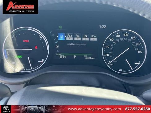 Certified 2023 Toyota Sienna Limited AWD/4WD image 32