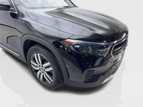 Used 2023 Mercedes-Benz EQB 300 4MATIC image 19