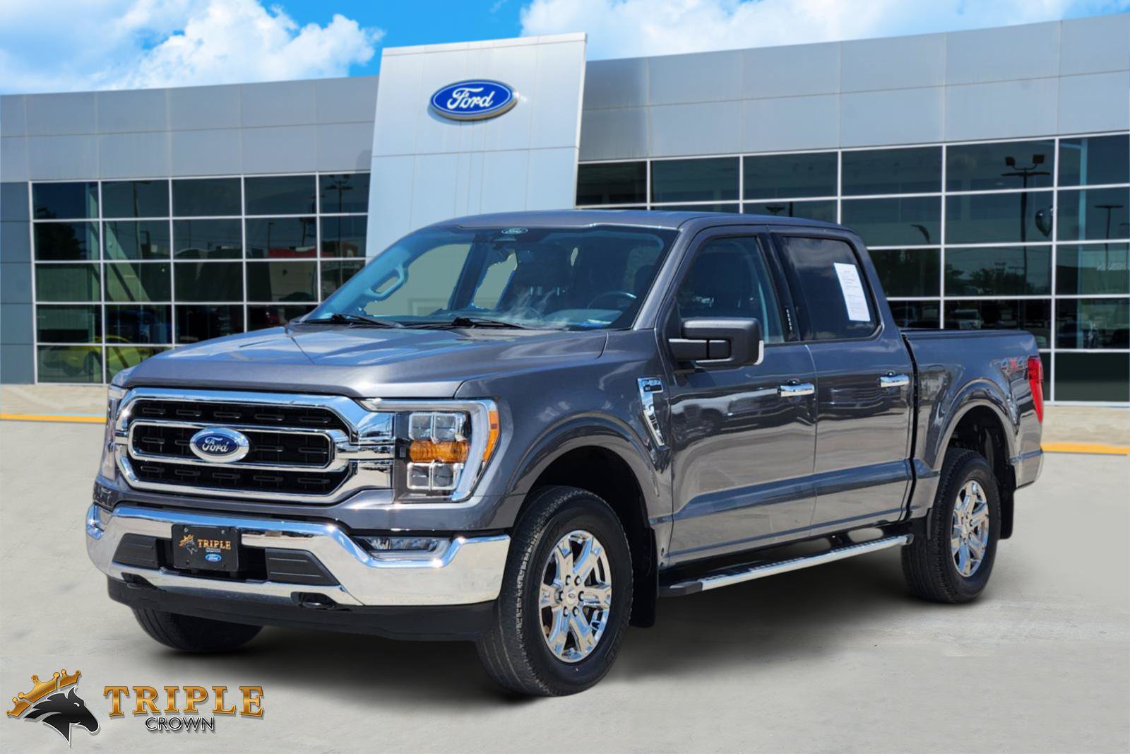 Used 2022 Ford F150 XLT w/ Equipment Group 302A High AWD/4WD image 2