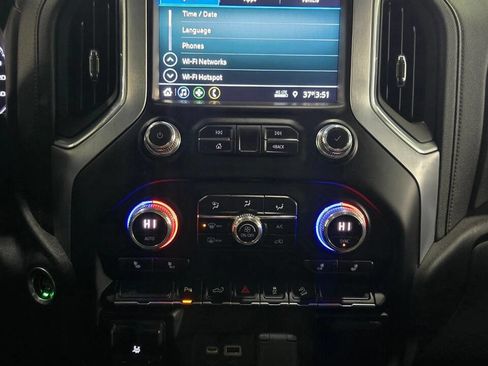 Used 2023 GMC Sierra 3500 SLE w/ SLE Convenience Package image 11