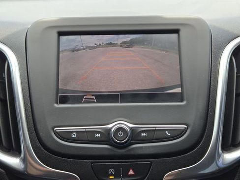 Used 2022 Chevrolet Equinox LT FWD image 19