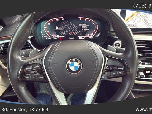 Used 2021 BMW 540i w/ Convenience Package image 45