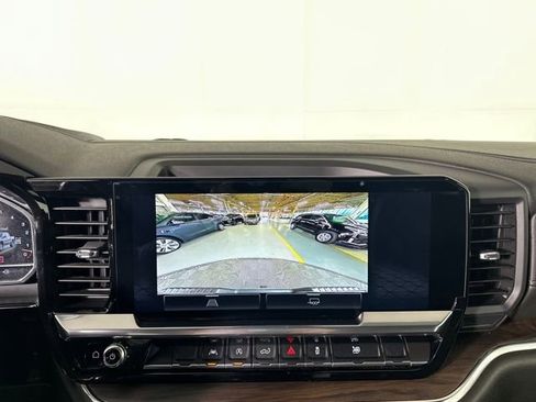 Used 2023 GMC Sierra 1500 SLT w/ SLT Convenience Package image 21