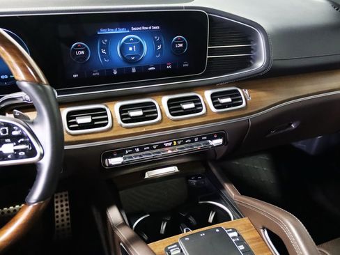 Used 2023 Mercedes-Benz GLS 450 4MATIC image 50