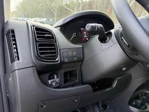 Used 2024 RAM ProMaster 1500 w/ Convenience Group image 23