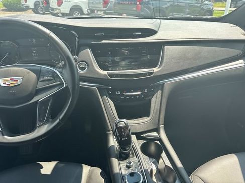 Used 2023 Cadillac XT5 Luxury FWD image 20