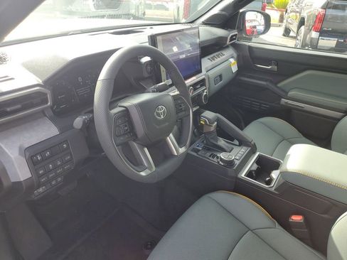 New 2025 Toyota Tacoma Trailhunter image 15