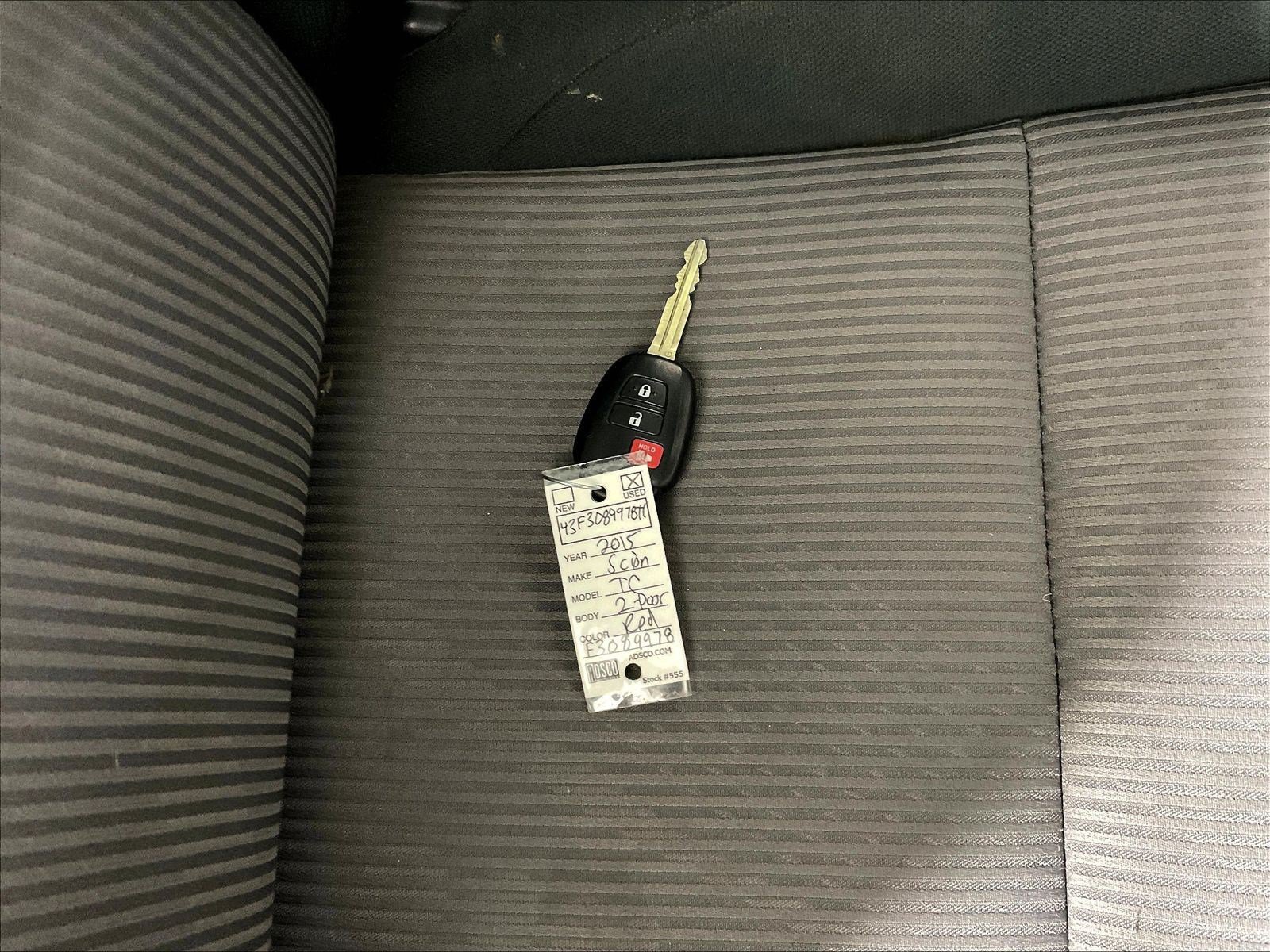 Used 2015 Scion tC FWD image 32