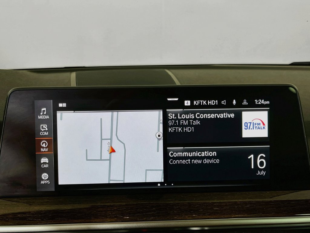 Used 2023 BMW X3 xDrive30i AWD/4WD image 17