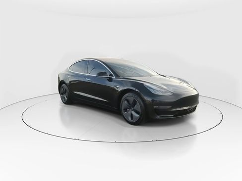 Used 2019 Tesla Model 3 Performance image 2