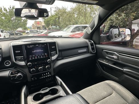 Used 2019 RAM 1500 Big Horn AWD/4WD image 46