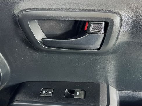 Used 2019 Toyota Tacoma SR image 24