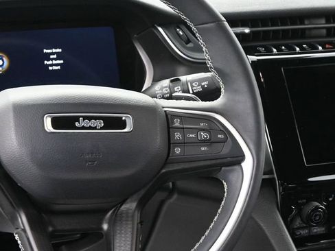 Used 2023 Jeep Grand Cherokee Altitude image 26