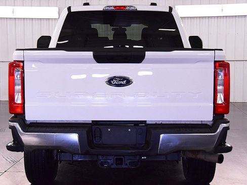 Used 2025 Ford F250 XLT image 6