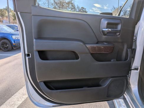 Used 2018 GMC Sierra 1500 SLT image 28