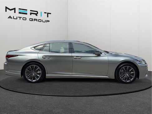 Used 2018 Lexus LS 500 w/ Luxury Package RWD image 10