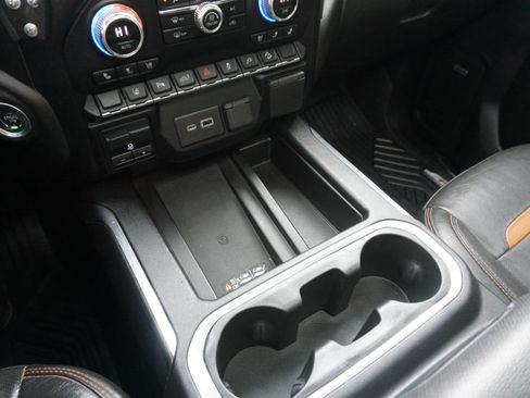 Used 2020 GMC Sierra 2500 AT4 w/ AT4 Premium Package AWD/4WD image 24