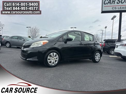Used 2012 Toyota Yaris LE image 2