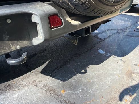 Used 2021 Jeep Wrangler Unlimited Sahara AWD/4WD image 6