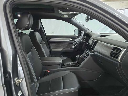 Used 2023 Volkswagen Atlas Cross Sport SE image 10